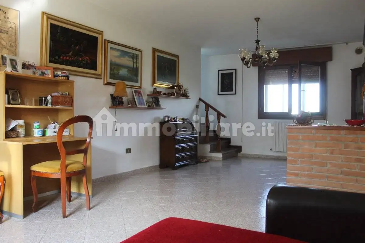 Villetta a schiera in vendita a Pincara