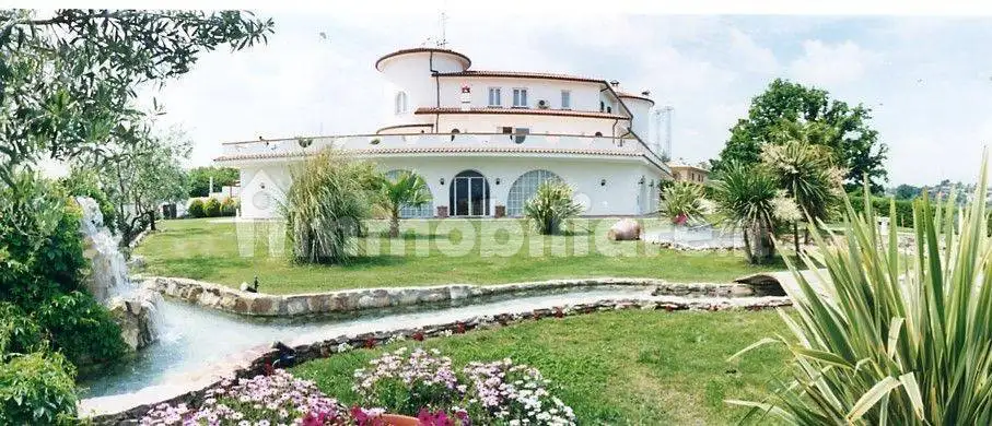 Villa in affitto a Roma