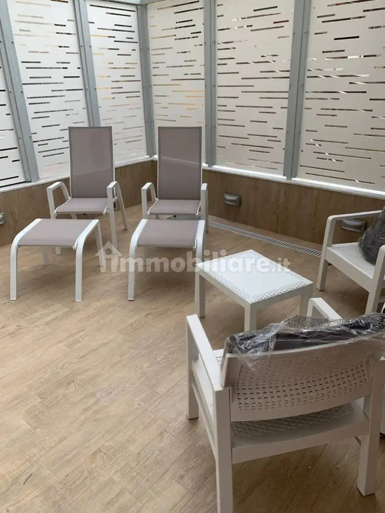 Appartamento in affitto a Napoli