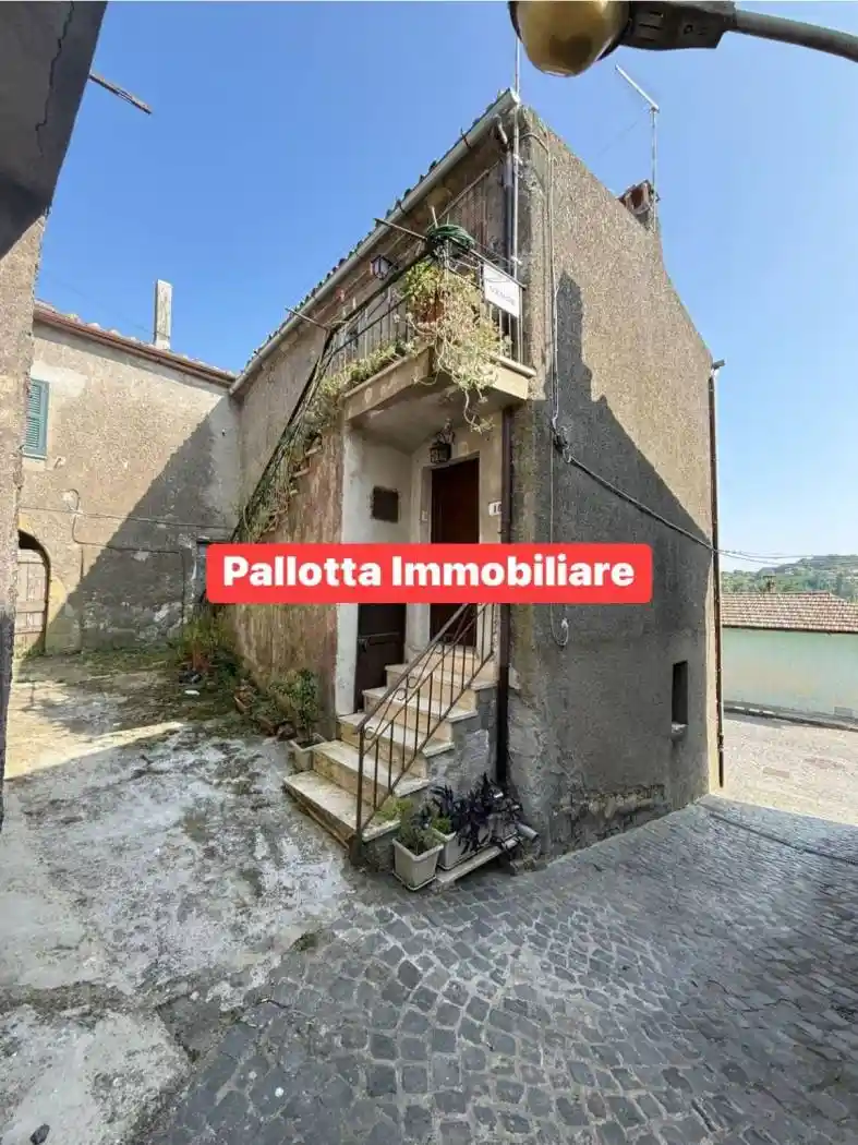 Appartamento in vendita a Valentano