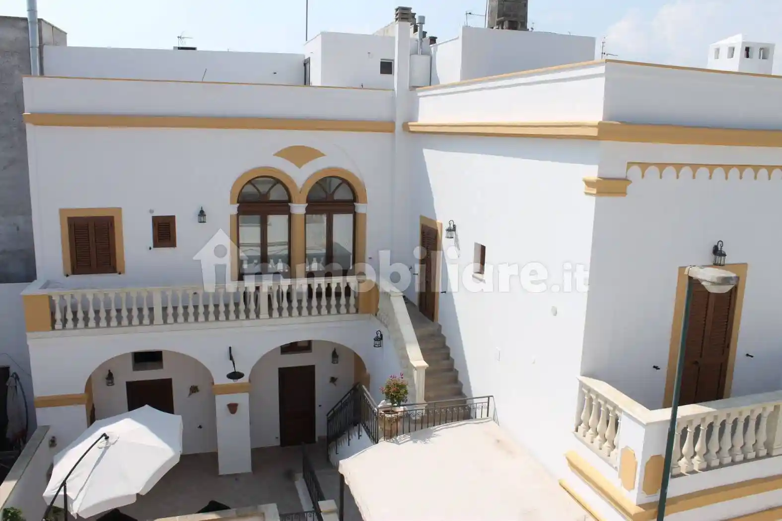 Palazzo - Edificio in vendita a Gagliano del Capo