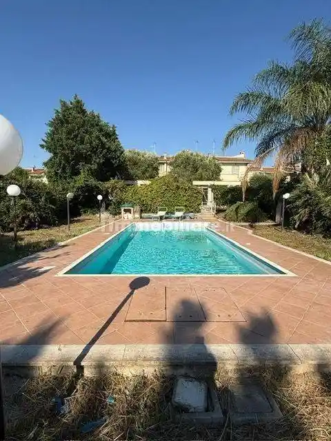 Villa in vendita a Roma