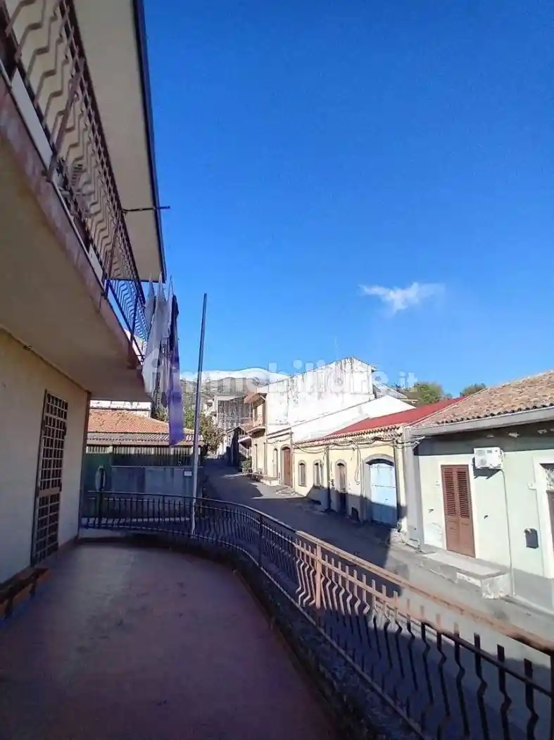 Appartamento in vendita a Zafferana Etnea