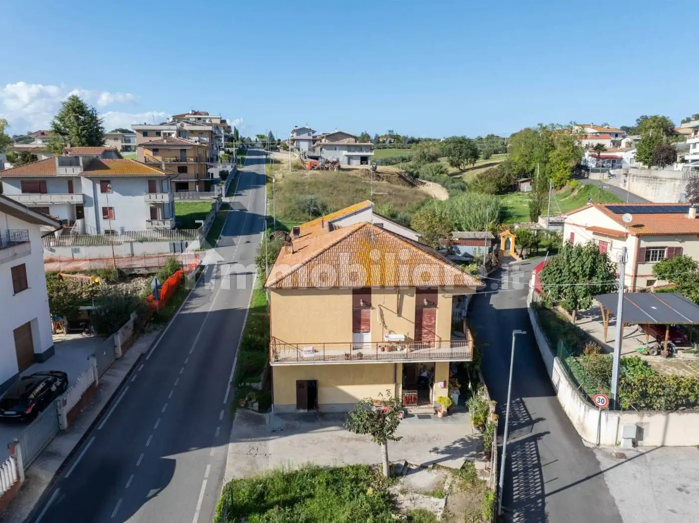 Casa indipendente in vendita a Morro d'Oro