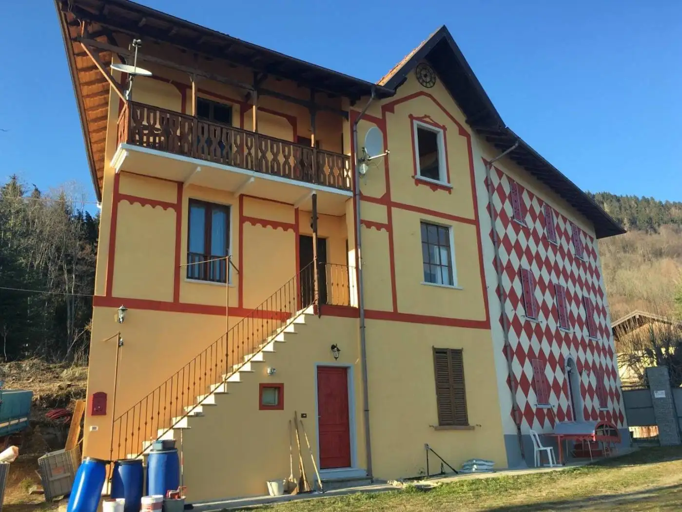 Villa in vendita a Cambiasca