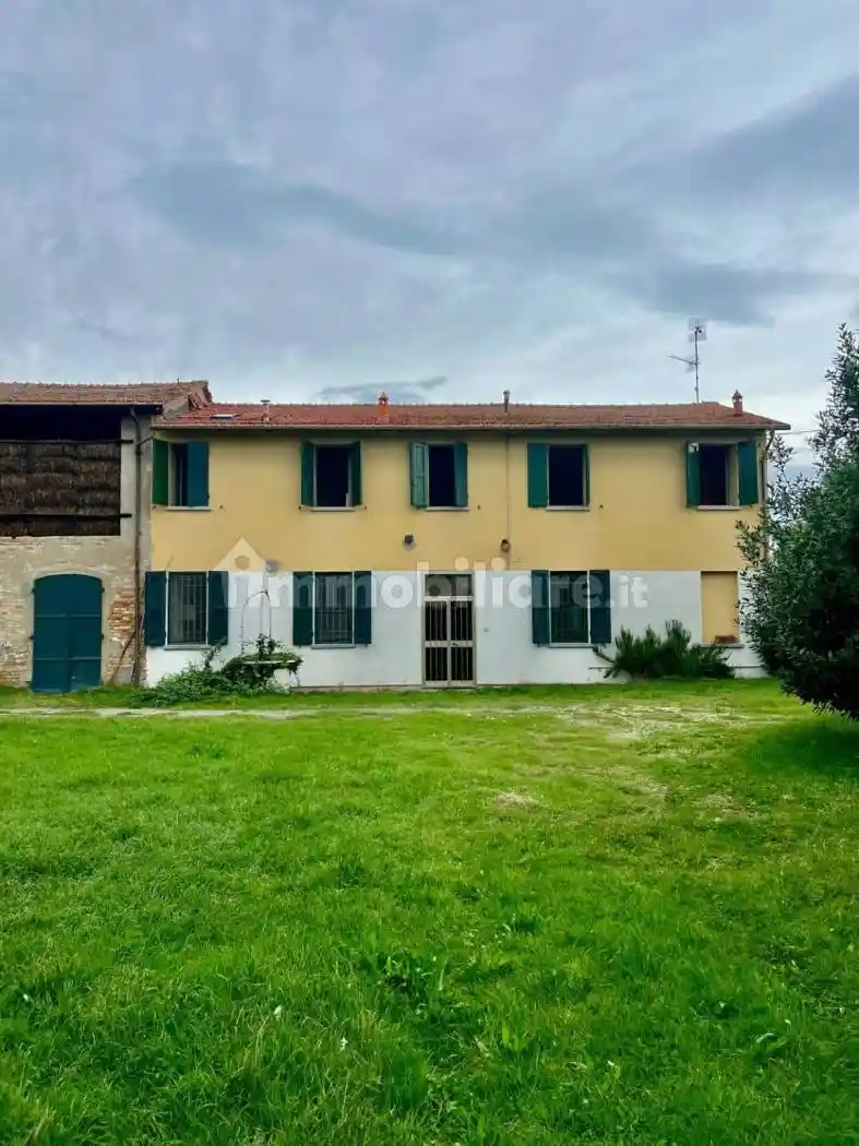 Rustico - Casale in vendita a Massa Lombarda