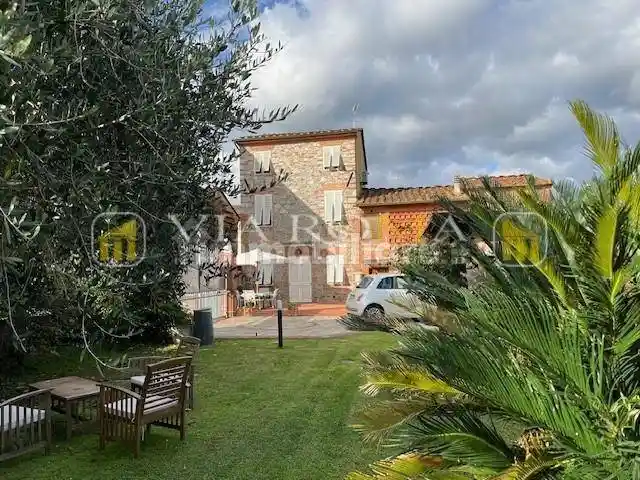 Rustico - Casale in vendita a Capannori