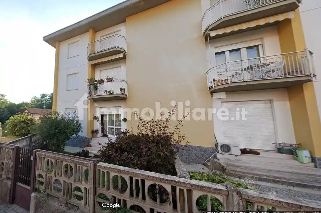 Appartamento in vendita a Ferno