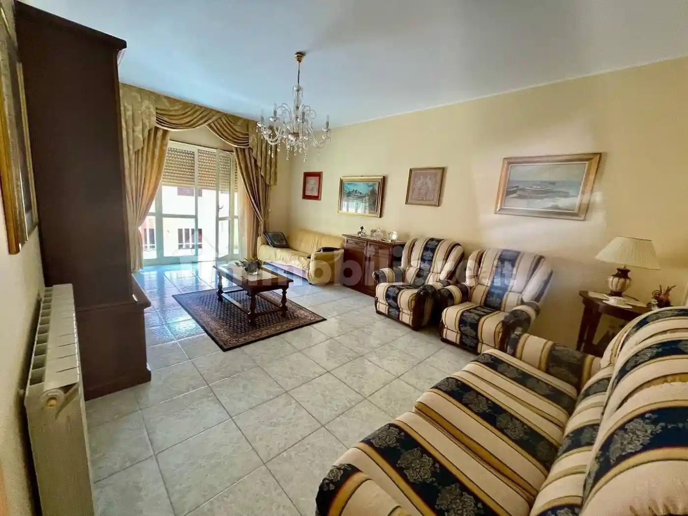 Palazzo - Edificio in vendita a Reggio Calabria