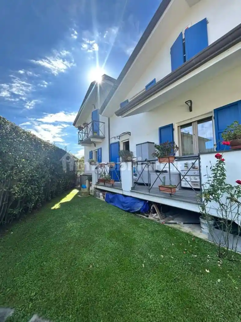 Villa in vendita a Massarosa