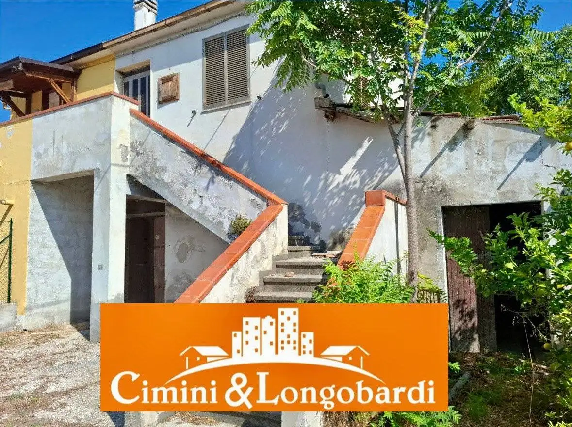 Rustico - Casale in vendita a Sant'Omero