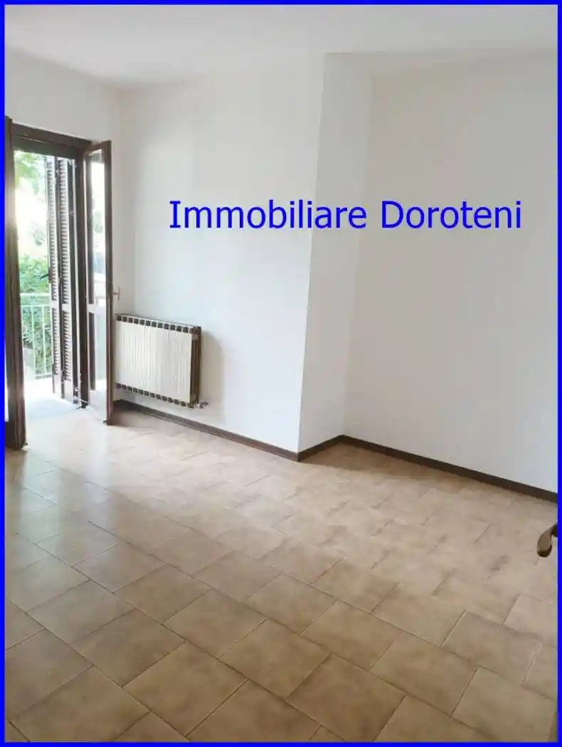 Quadrilocale buono stato, piano rialzato, Cappuccini, Vercelli - foto 4