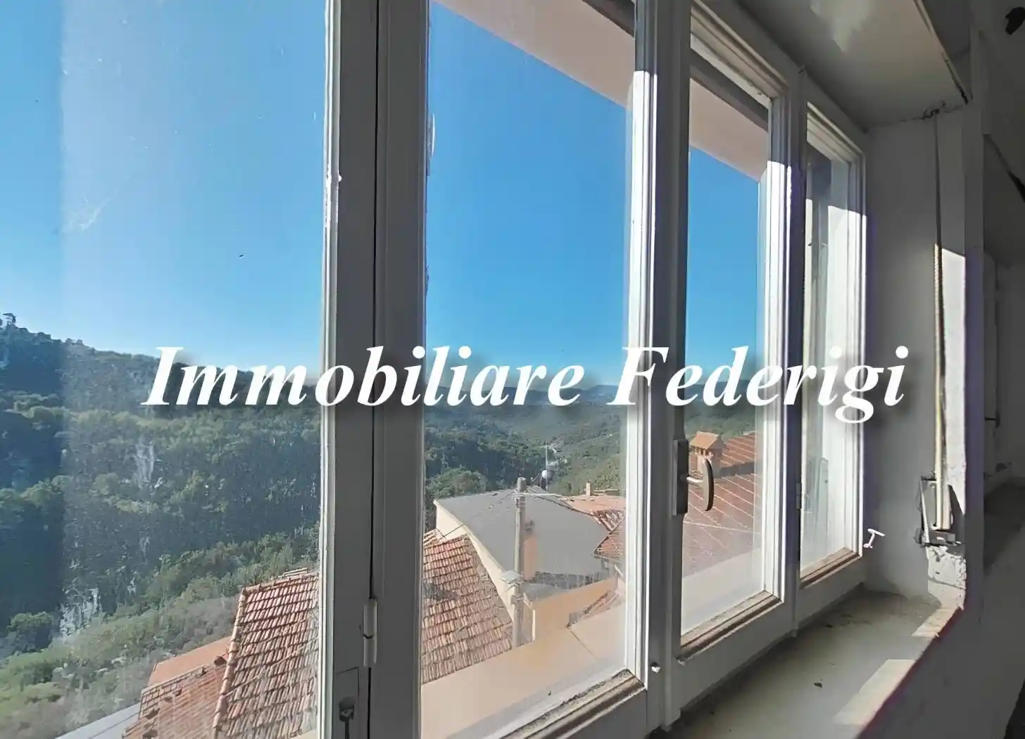 Appartamento in vendita a Sarzana