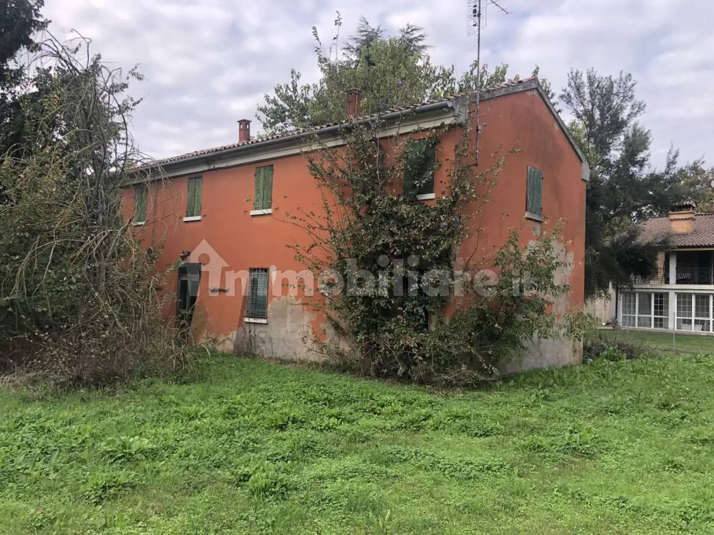 Rustico - Casale in vendita a Bondeno