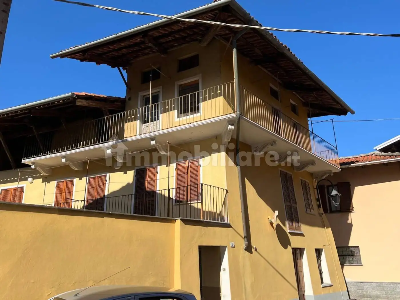 Casa indipendente in vendita a Fiorano Canavese