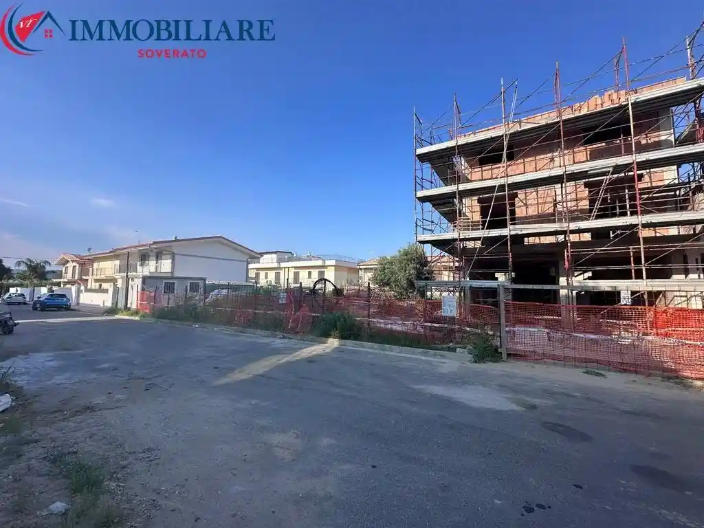 Villa a schiera viale Pietro Mancini, Soverato - foto 4