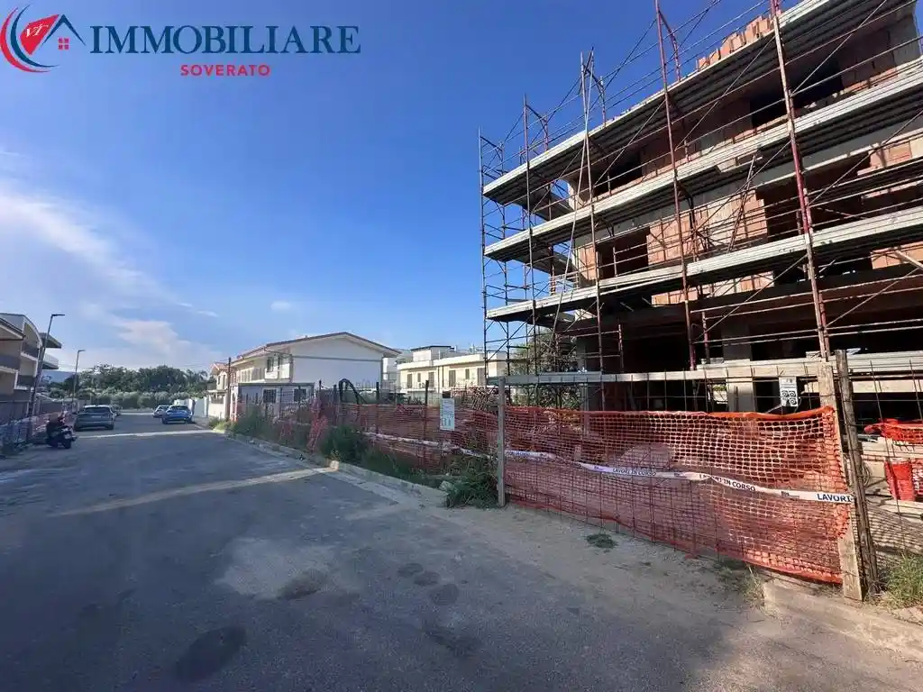 Villa a schiera viale Pietro Mancini, Soverato - foto 2