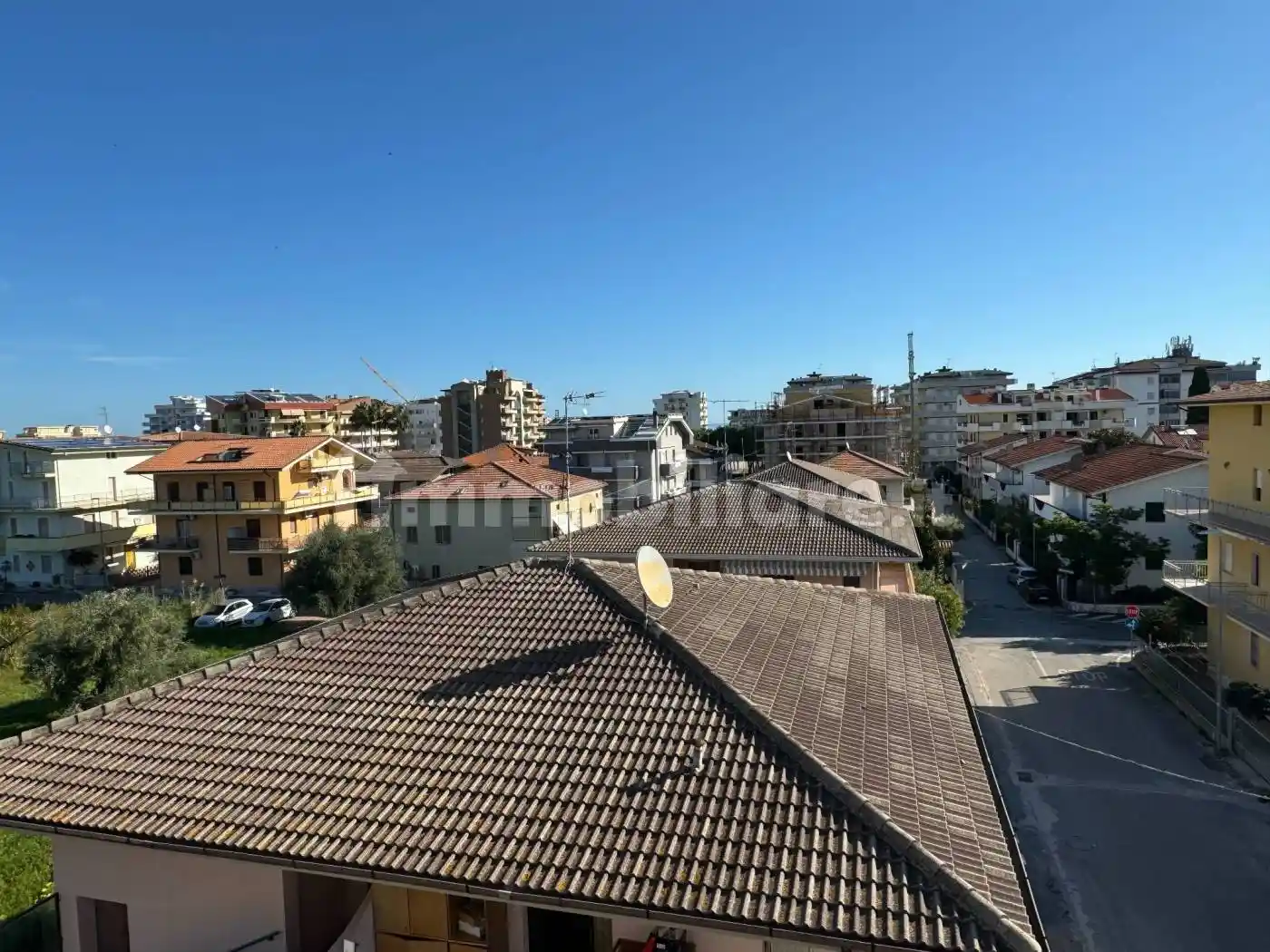 Trilocale via Giacomo Leopardi 23, Centro, Alba Adriatica - foto 2