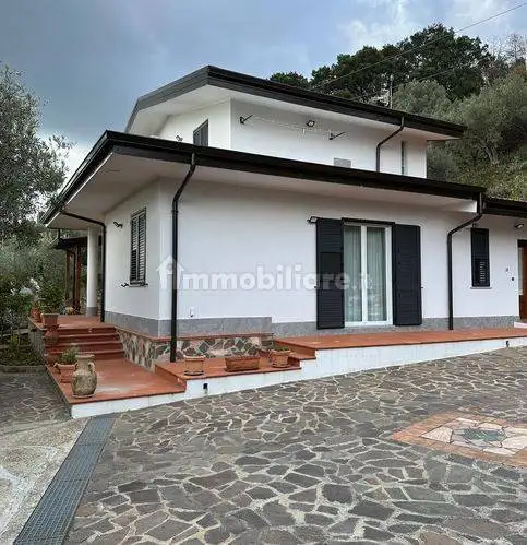 Villa in vendita a Catanzaro