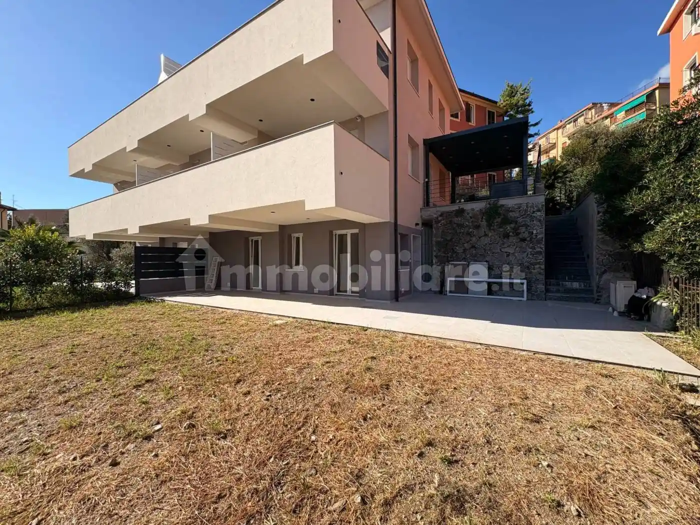 Appartamento in vendita a Varazze