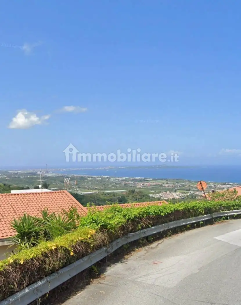 Casa indipendente in vendita a Valdina