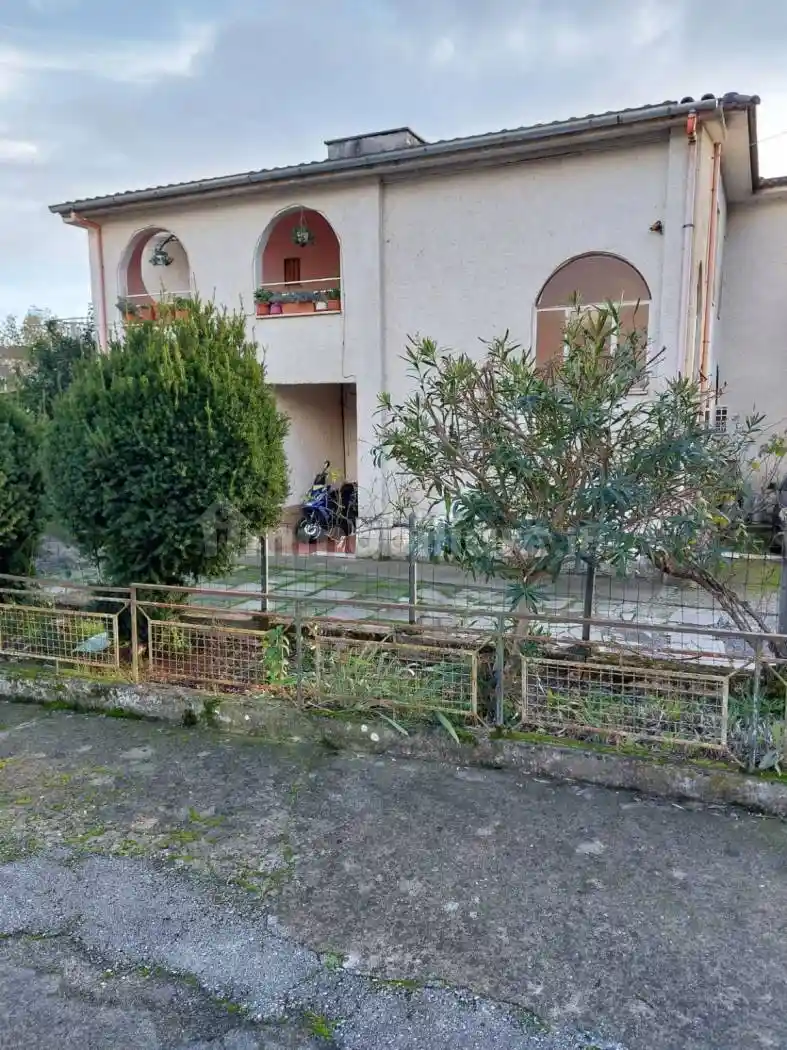 Palazzo - Edificio in vendita a Sezze