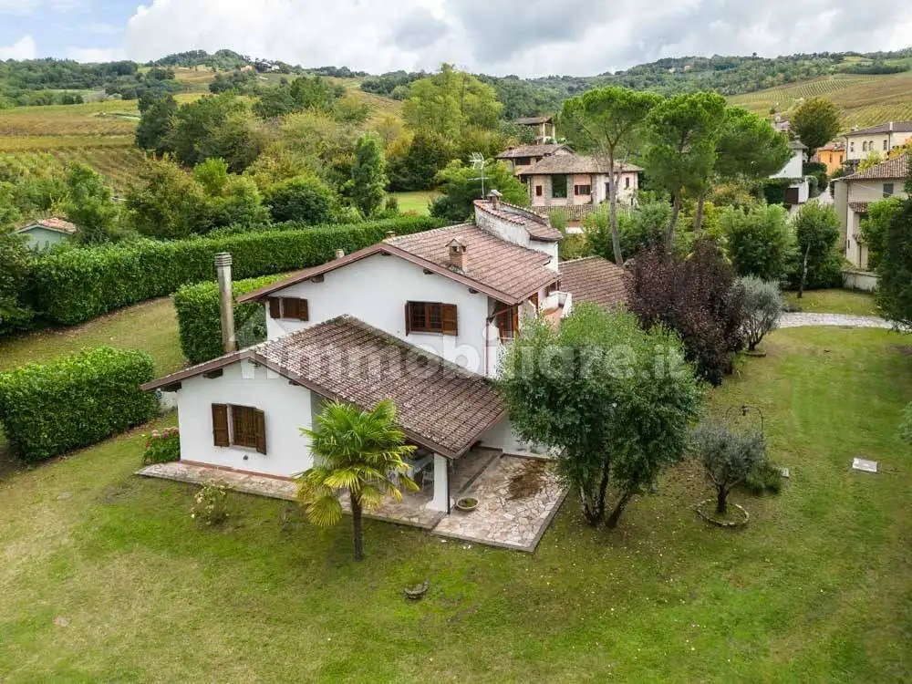 Villa in vendita a Volpara
