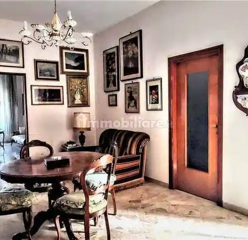 Trilocale via Carlo del Balzo 81, Centro Storico, Avellino - foto 5