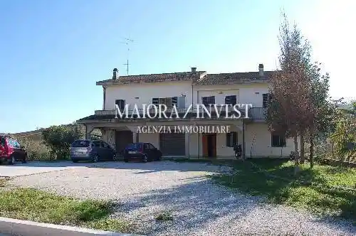 Casale 750 m², Carassai - foto 3
