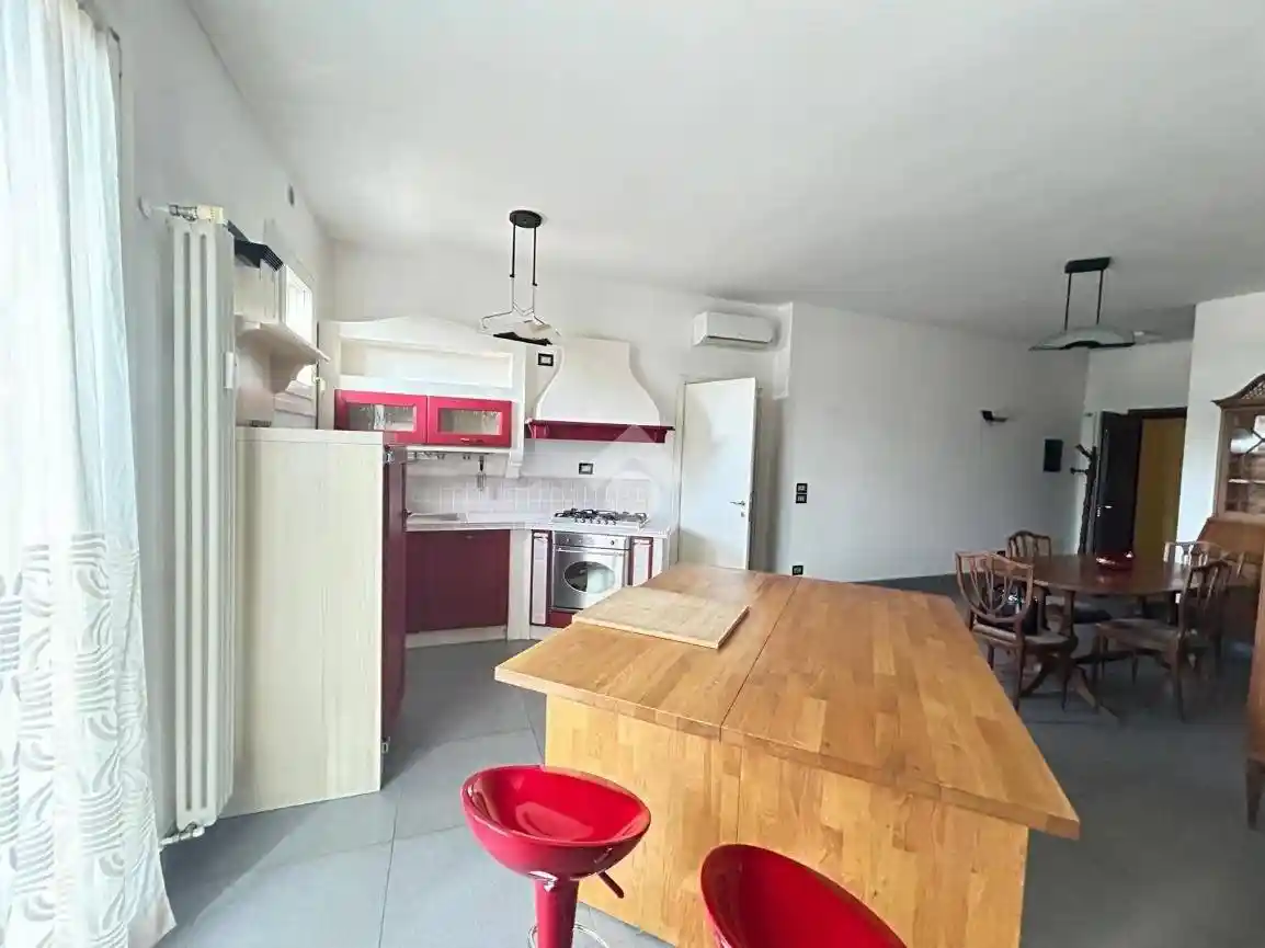 Appartamento in vendita a Desenzano del Garda