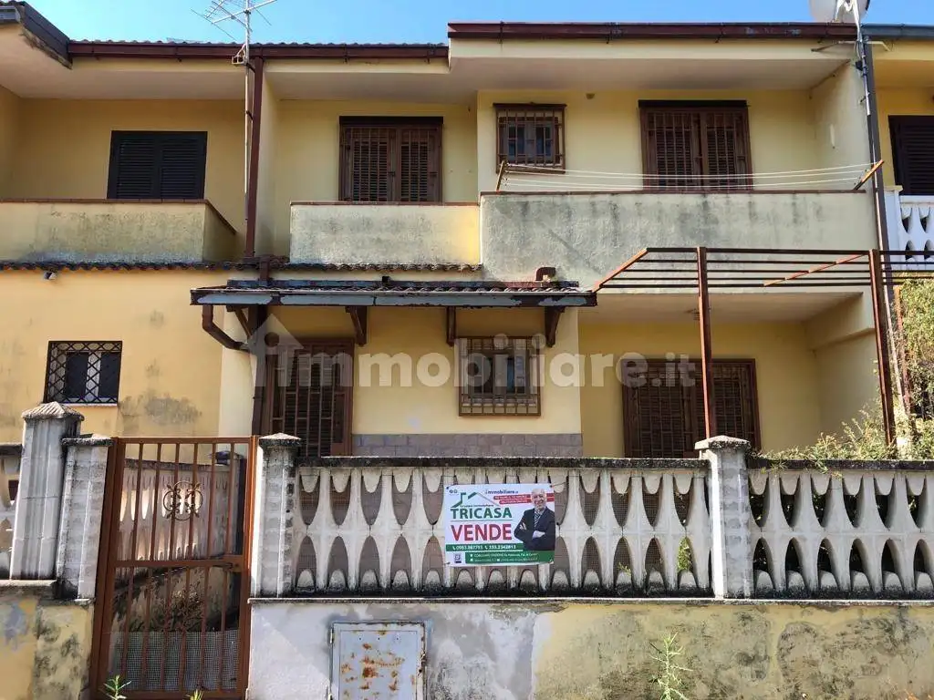 Villa in vendita a Cassano all'Ionio