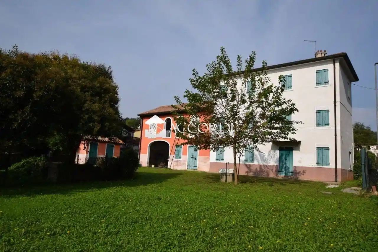 Rustico - Casale in vendita a Nervesa della Battaglia