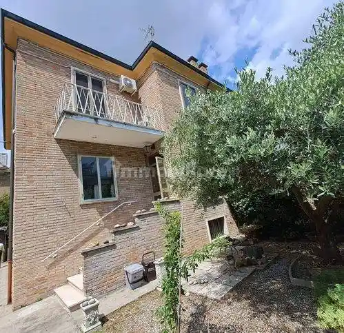 Villa in vendita a Ravenna