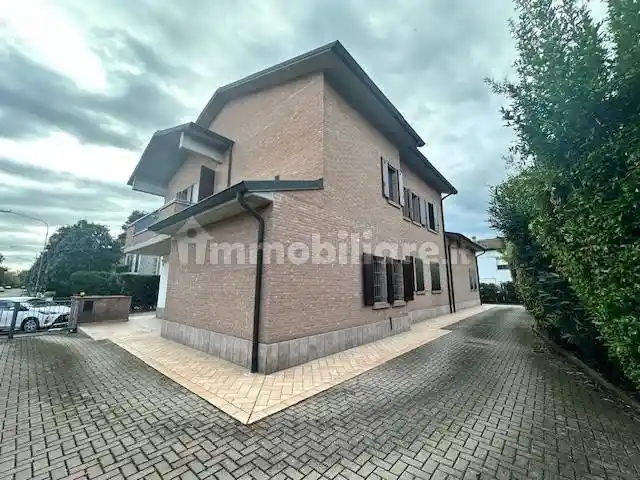 Villa in vendita a Bomporto