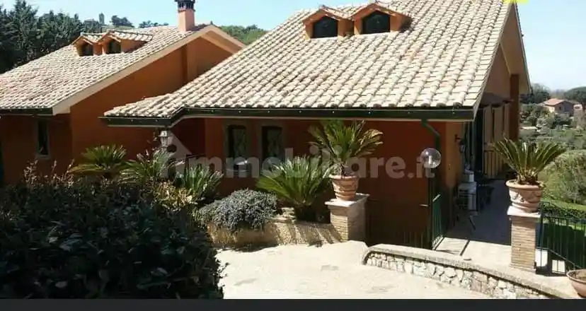 Villa in vendita a Monte Porzio Catone