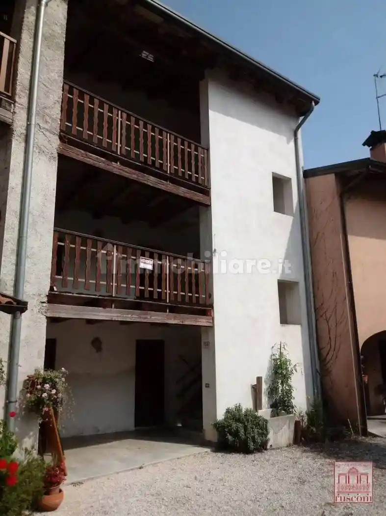 Villa in vendita a Meduno
