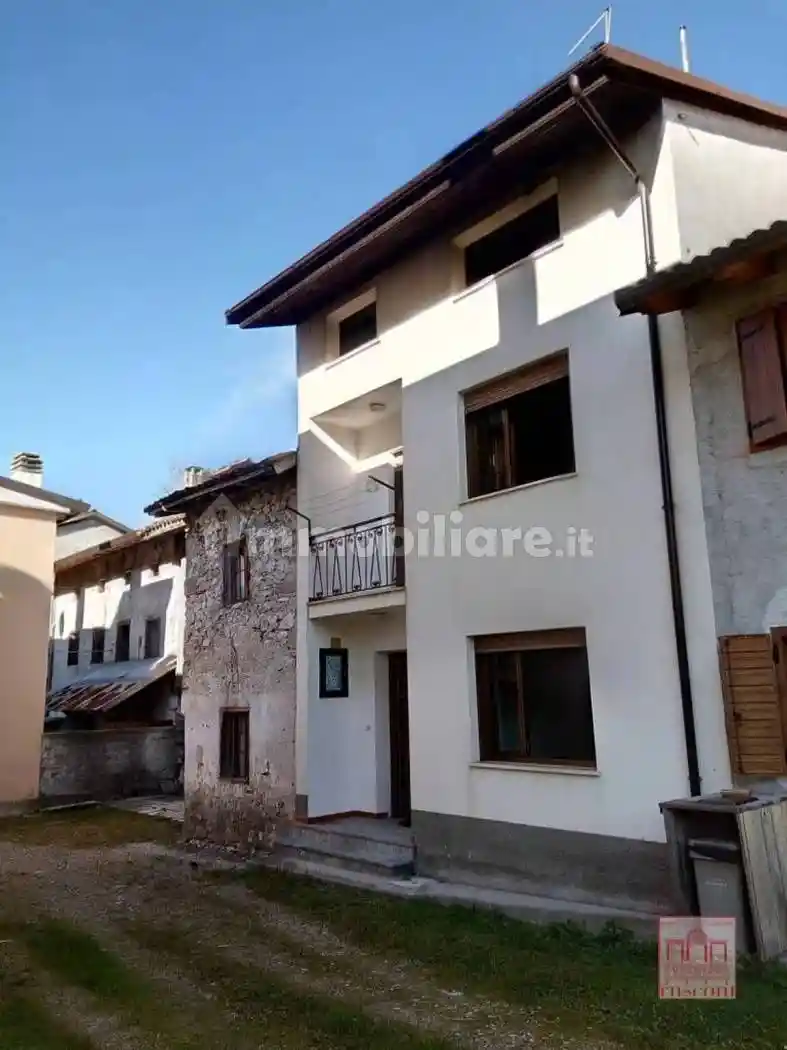 Villa in vendita a Claut