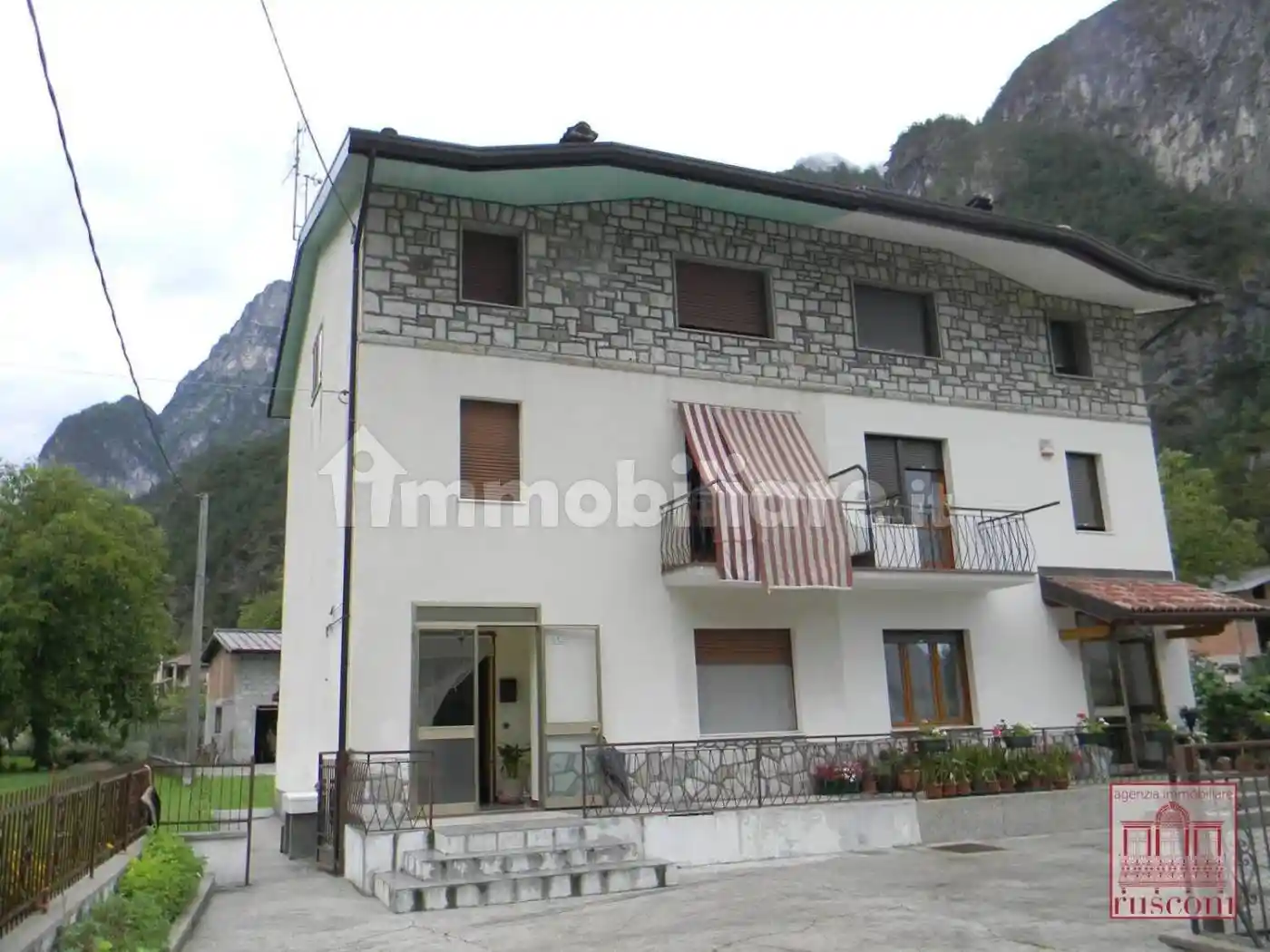 Villa in vendita a Cimolais