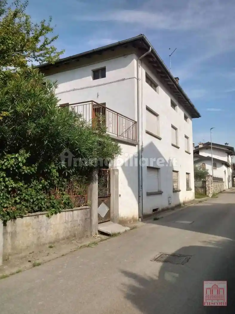 Villa in vendita a Pinzano al Tagliamento