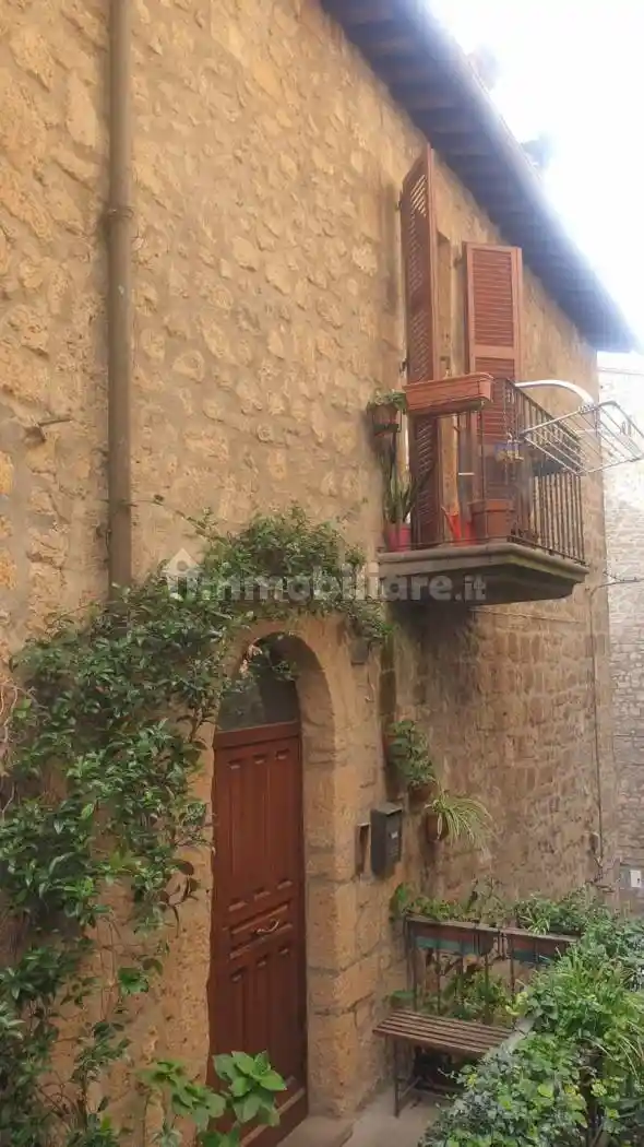 Casa indipendente in vendita a Orvieto