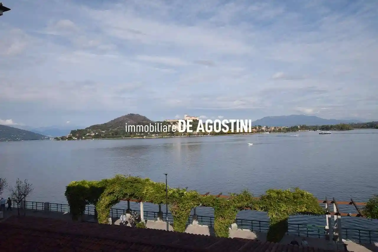 Appartamento in affitto a Arona