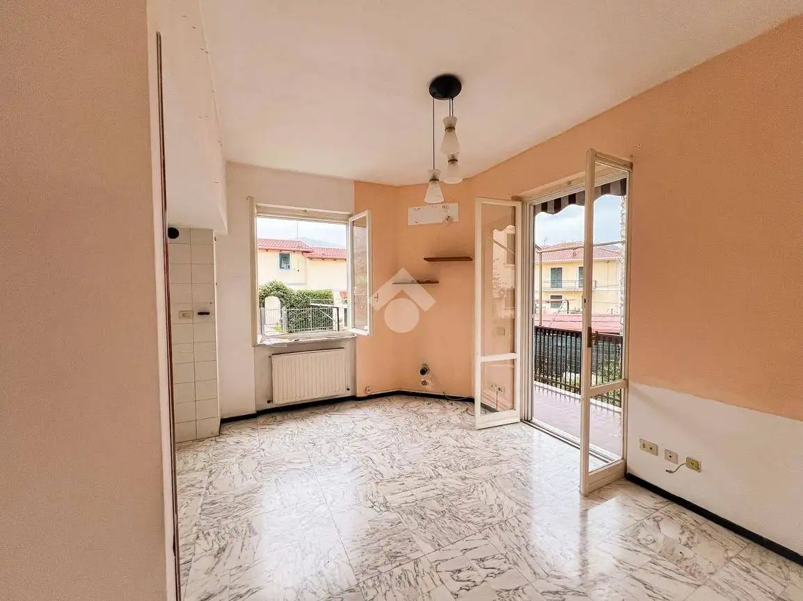 Trilocale piazza Umberto I 19, Centro, Carasco - foto 2