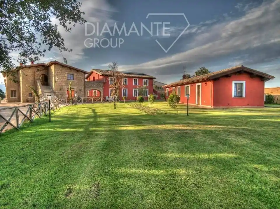 Rustico - Casale in vendita a Sorano