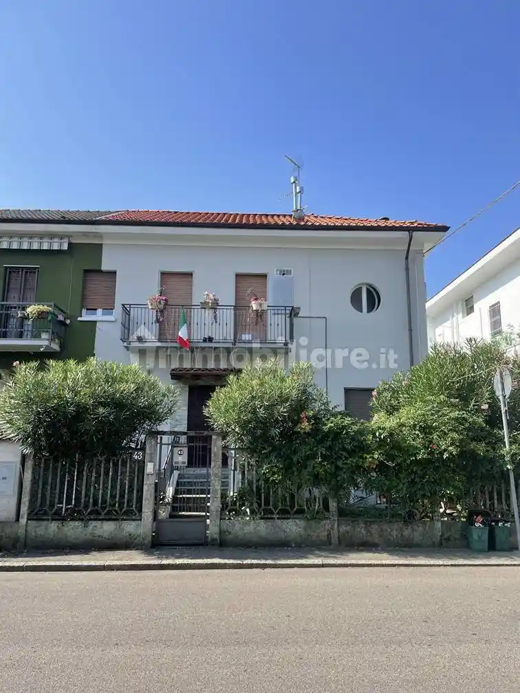 Villa in vendita a Bovisio-Masciago