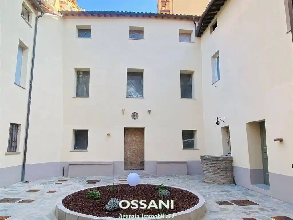 Casa indipendente in vendita a Faenza