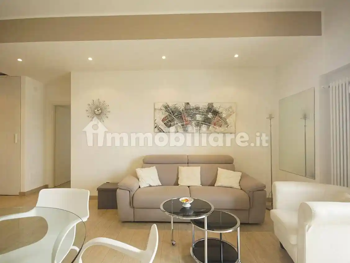 Trilocale piazza Renato Simoni, Valverde, Verona - foto 5