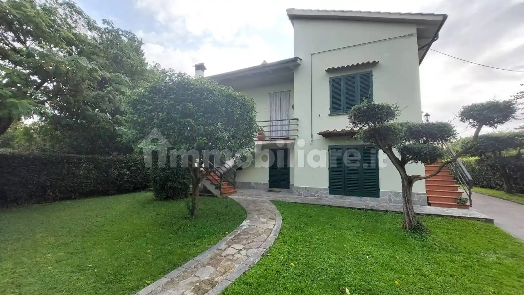 Villa in vendita a Prato