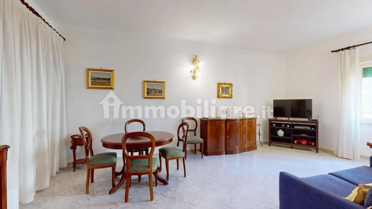 Appartamento in affitto a Napoli