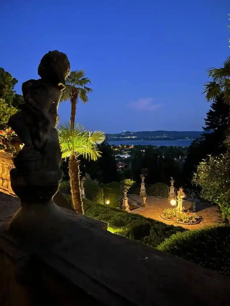 Appartamento in vendita a Comerio