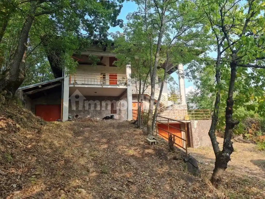 Villa in vendita a Varzi